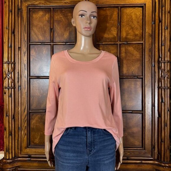 Isaac Mizrahi Tops - NWOT Isaac Mizrahi Live! Pink Pima Cotton 3/4 Sleeve Side Slit Scoop Neck Top